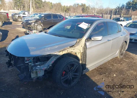 2017 Honda Accord Sport z USA, uszkodzony, nr VIN 1HGCR2F51HA306200